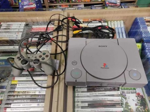 Zdjęcie oferty: Konsola PS1 PSX, pad, okablowanie