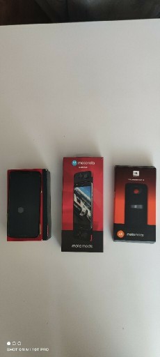 Zdjęcie oferty: Moto mods głośnik JBL i gamepad,tel. motorola z3.