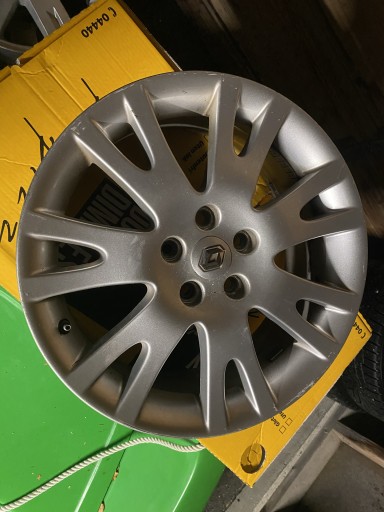 Zdjęcie oferty: Felgi Renault 17’’ oryginalne 