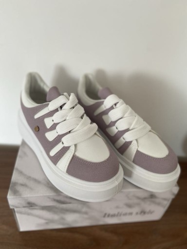 Zdjęcie oferty: Nowe buty damskie sneakersy