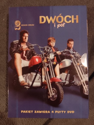 Zdjęcie oferty: DWÓCH I PÓŁ - SEZON 2 DVD unikalne POLSKIE wydanie