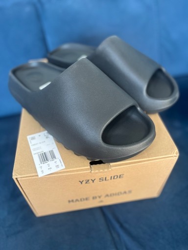 Zdjęcie oferty: Adidas Yeezy Slide Onyx