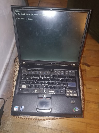 Zdjęcie oferty: Uszkodzony laptop IBM T1871, na części