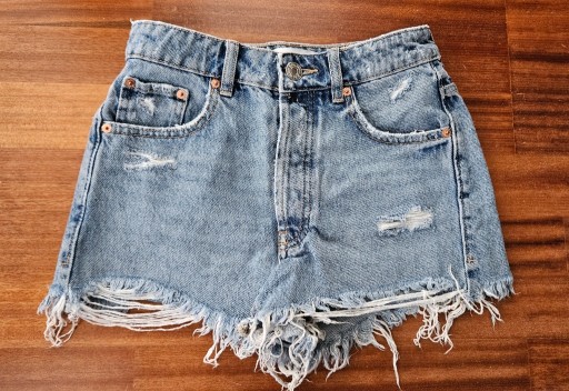 Zdjęcie oferty: spodenki jeansowe Zara roz. 32