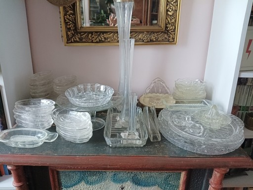 Zdjęcie oferty: Stare kryształy i szkło: wazon, śledziówki, patera