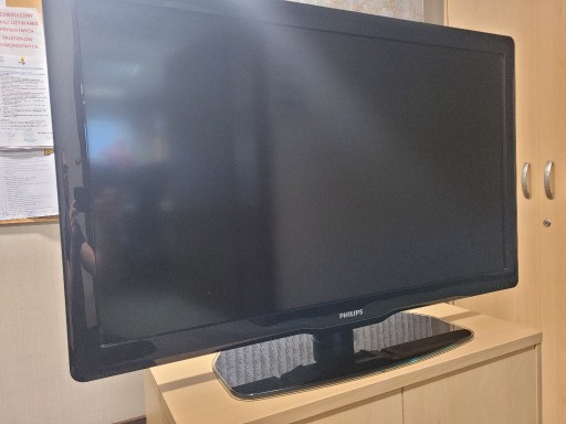 Zdjęcie oferty: Telewizor Philips 42"