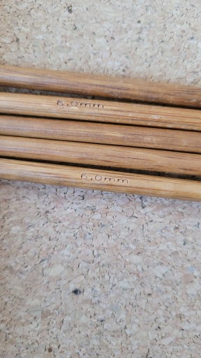 Zdjęcie oferty: Druty pończosznicze skarpetkowe 6mm 20cm