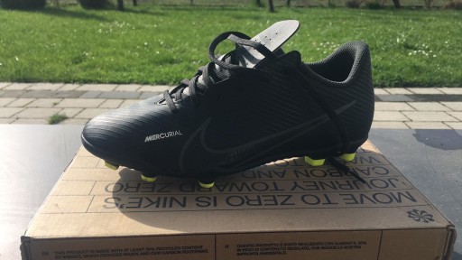 Zdjęcie oferty: Nowe buty piłkarskie korki Nike mercurial 38,5
