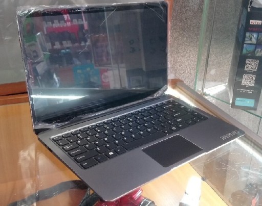 Zdjęcie oferty: Laptop Kruger Matz