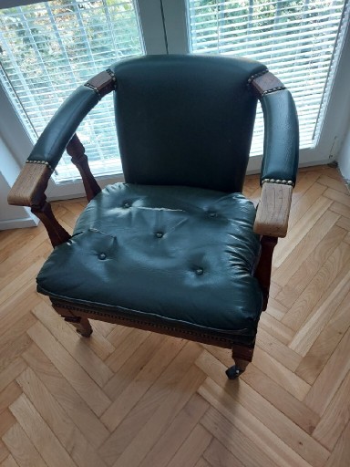 Zdjęcie oferty: Fotel w stylu ludwikowskim