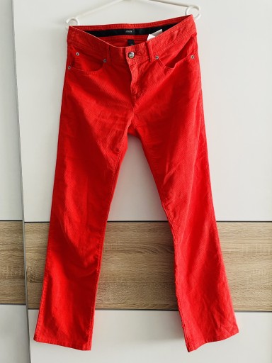 Zdjęcie oferty: Damskie spodnie Armani czerwone M
