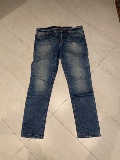Zdjęcie oferty: Spodnie jeansy Reserved 32