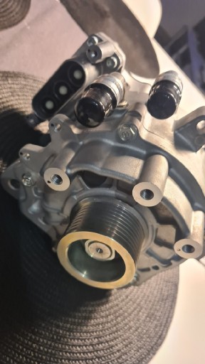 Zdjęcie oferty: Nowy Alternator Bmw Denso 7649390 F45 F60 I12