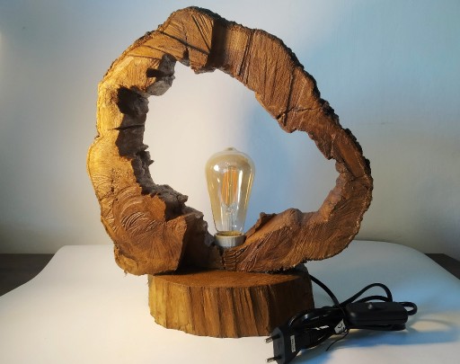 Zdjęcie oferty: Nowa drewniana Dębowa Lampa (jedyna taka)+żarówka