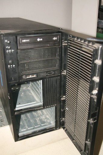 Zdjęcie oferty: obudowa ATX solidna gamingowa server na koparke