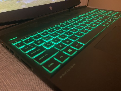 Zdjęcie oferty: HP Pavilion 15 - I5 8GB