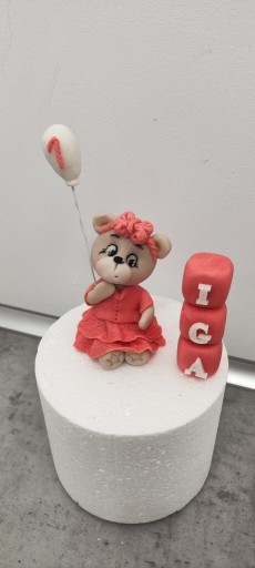 Zdjęcie oferty: Figurki miś z balonikiem z masy cukrowej dekoracja