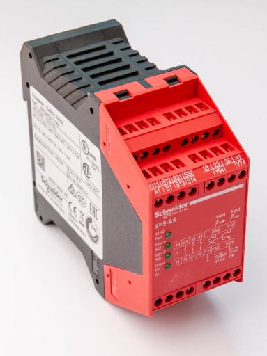 Zdjęcie oferty: Przekaźnik bezpieczeństwa XPSAK311144