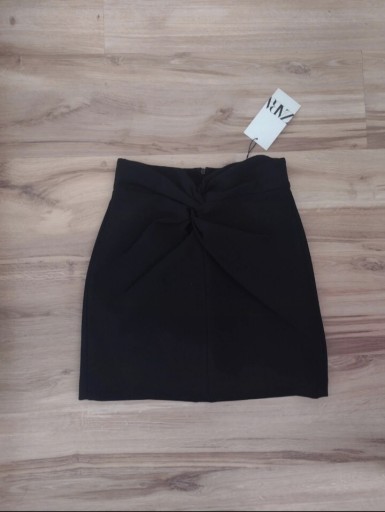 Zdjęcie oferty: Czarna spódnica mini Zara s