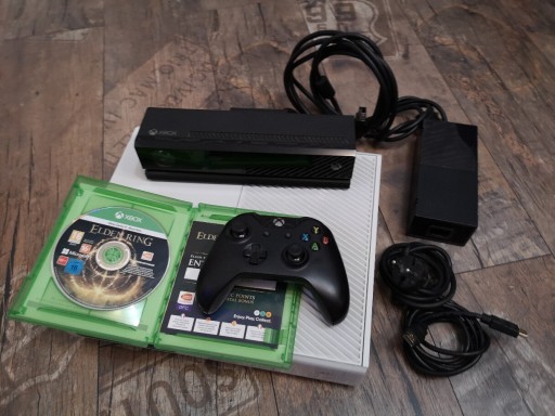 Zdjęcie oferty: Xbox One S 500GB + PAD + Kinect + gra Elden Ring