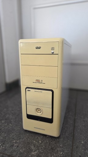 Zdjęcie oferty: Komputer stacjonarny intel i3 SSD240gb Ram 8GB nagrywarka CD