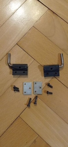 Zdjęcie oferty: Dwa zawiasy do pokrywy gramofonu GS 461 UNITRA FONIKA