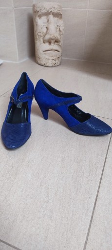 Zdjęcie oferty: Buty czółenka Ryłko 38