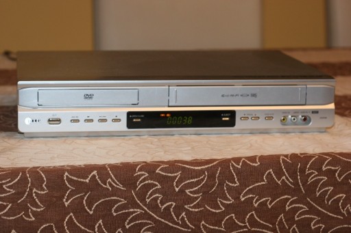 Zdjęcie oferty: Magnetowid LG VC 9700 DVD+VHS