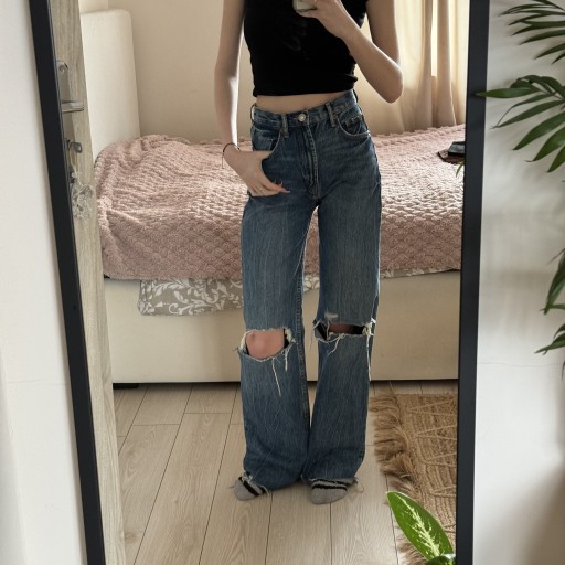 Zdjęcie oferty: jeansy Zara super stan