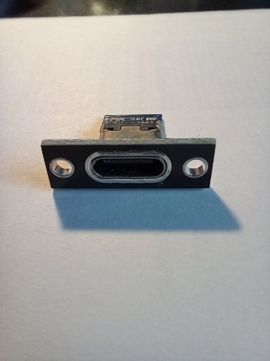Zdjęcie oferty: Gniazdo USB-C do montażu, 2 albo 4 pinowe