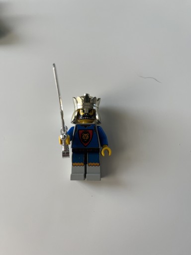 Zdjęcie oferty: Minifigurka Lego Król herbu Lew