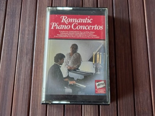 Zdjęcie oferty: Kaseta Romantic Piano Concertos ,vintage