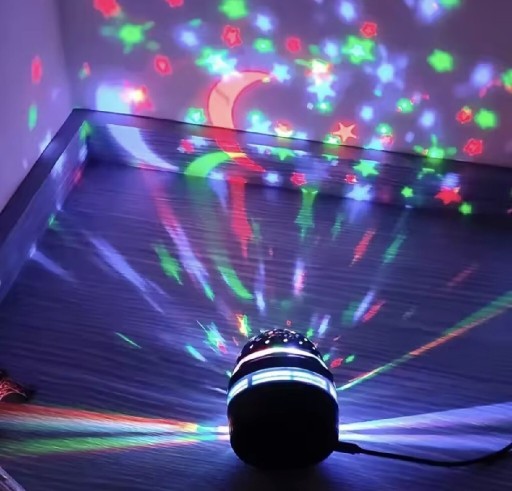 Zdjęcie oferty: PROJEKTOR GWIAZD * LAMPKA NOCNA  * USB
