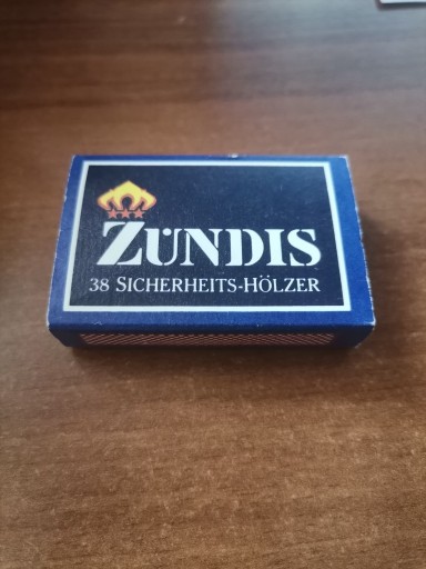 Zdjęcie oferty: Zundis stare pudełko po zapałkach 