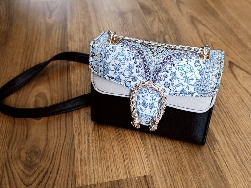 Zdjęcie oferty: Torebka damska 18cm x 8cm x 13cm