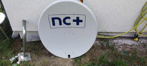 Zdjęcie oferty: Talerz NC+ z rurą instalacyjną,  stan dobry