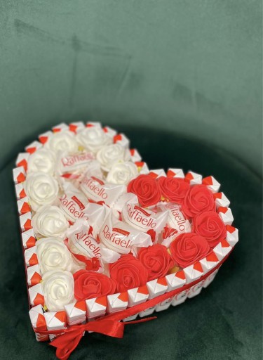 Zdjęcie oferty: Serce dla zakochanych .Gotowy prezent . Gift box 