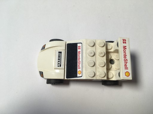 Zdjęcie oferty: LEGO biały samochód z napędem