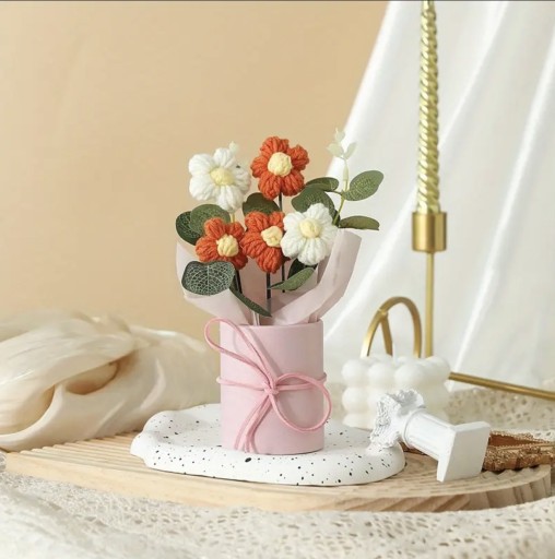 Zdjęcie oferty: Bukiet kwiatów szydełkowany Pomarańczowy