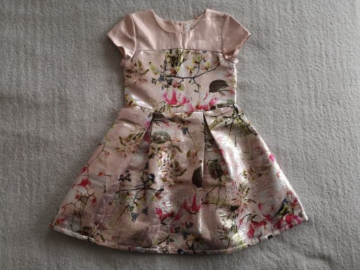 Zdjęcie oferty: Różowa elegancka sukienka w kwiatki Next 134