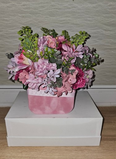 Zdjęcie oferty: Flower box stroik duży Komunia Święta Dzień Mamy