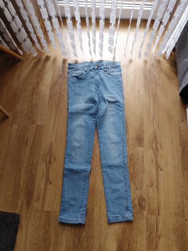 Zdjęcie oferty: 5 10 15 jasno niebieski spodnie rurki 164cm bdb