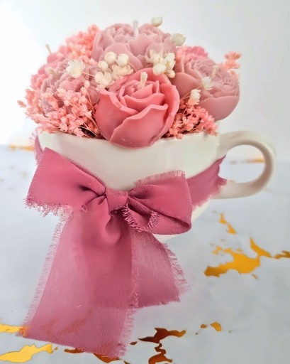 Zdjęcie oferty: Świece sojowe w filiżance wieczny bukiet flower box Prezent na Mikołajki