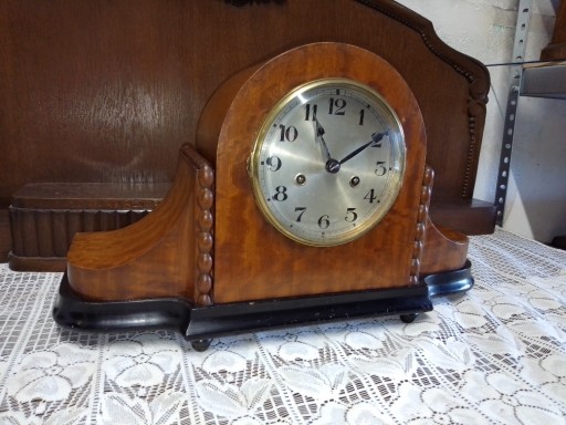 Zdjęcie oferty: Piękny zegar Kominkowy firmy GUSTAV BECKER 1920rs!