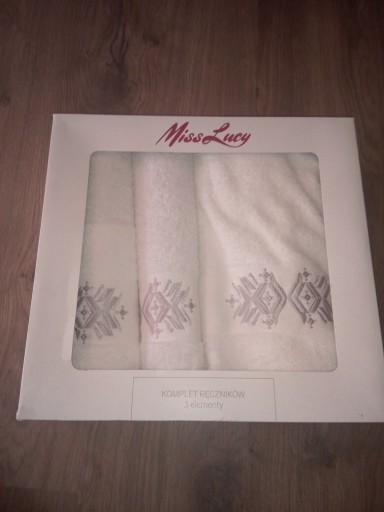 Zdjęcie oferty: Komplet 3 ręczników Miss Lucy