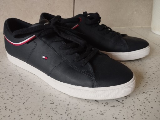 Zdjęcie oferty: Sneakersy trampki Tommy Hilfiger rozmiar 44 