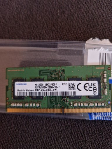 Zdjęcie oferty: Pamięć RAM DDR4 Samsung M471A5244CB0CWE 4 GB