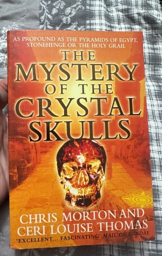 Zdjęcie oferty: The mystery of the crystal skulls - Chris Morton