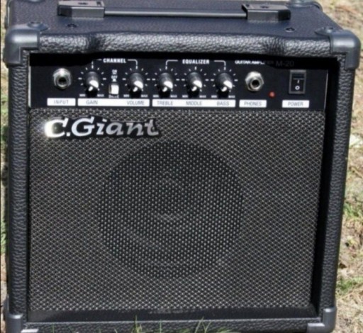 Zdjęcie oferty: Wzmacniacz gitarowy M20 20Watt + wejście podl. CD
