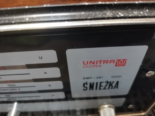 Zdjęcie oferty: Radio "Śnieżka" z gramofonem. 